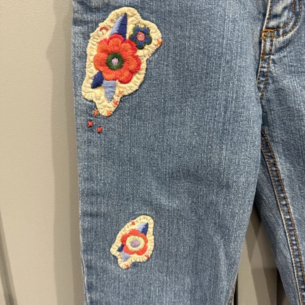 The Children's Place Embroidered Capri Pants Blue Jeans Girls 8 Floral Butterfly